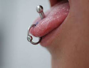 Piercing en la lengua