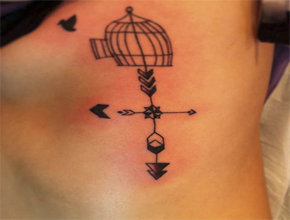Tatuaje pequeño veleta
